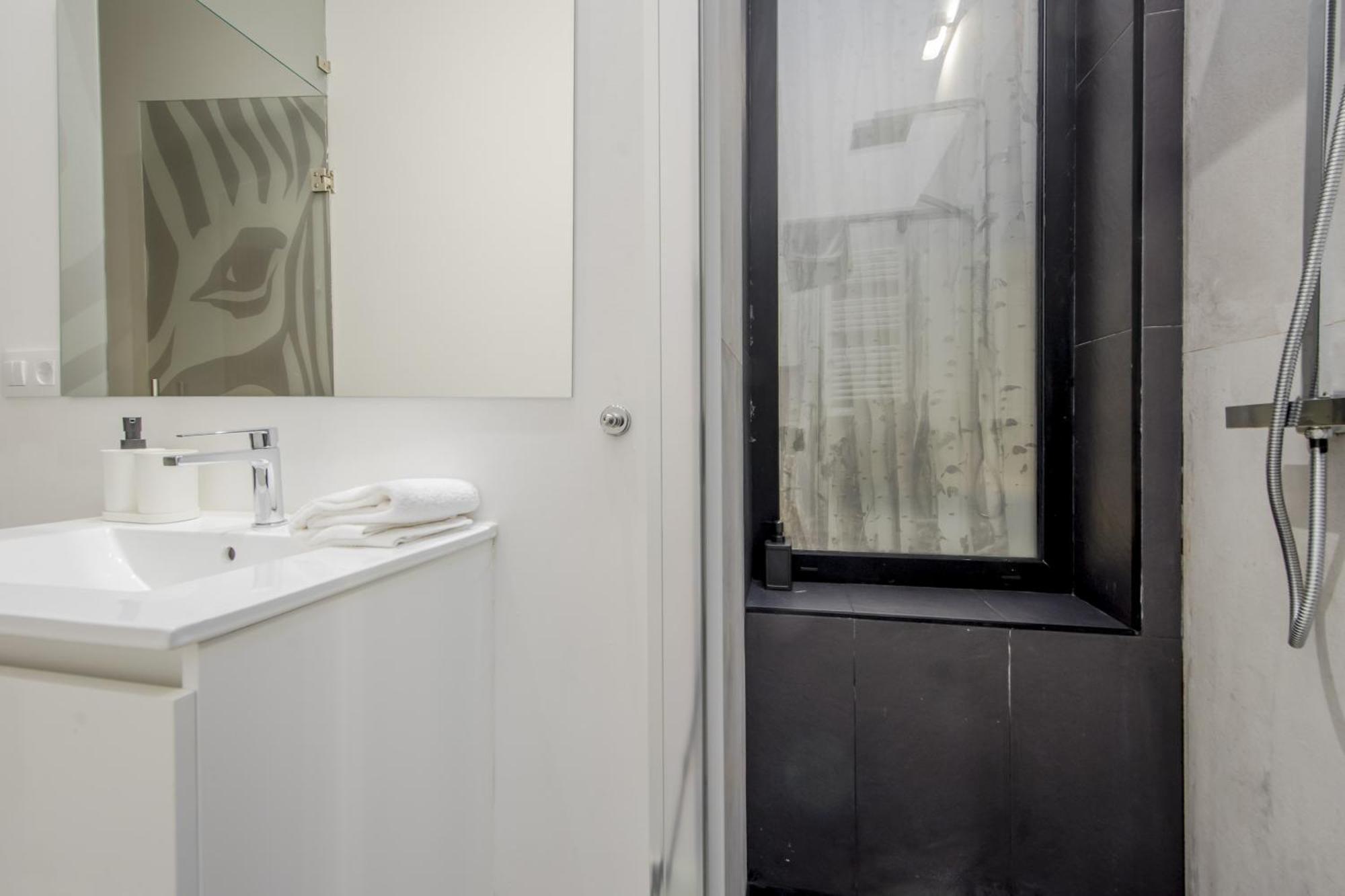 Apt Con Estilo - 5Pax En Zona Tirso-Centro E1 Madrid Exteriör bild